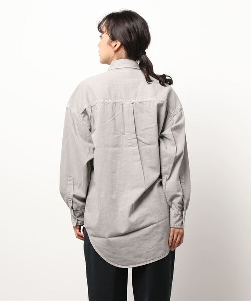 YANUK（ヤヌーク）の「【YANUK】ビッグシャツ（シャツ/ブラウス・レディース・グレー・2）」の3枚目の写真
