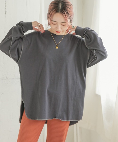 ITEMS URBANRESEARCH（アイテムズ アーバンリサーチ）の「ラウンドロングTシャツ（Tシャツ/カットソー・レディース・スミクロ/オフホワイト/グレー系その他/モカ・FREE）」の3枚目の写真