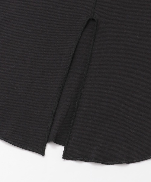 KBF+（ケービーエフプラス）の「KBF+　バックスリットリブインナー∴（Tシャツ/カットソー・レディース・ブラック/オフホワイト/キャメル・ONE）」の7枚目の写真