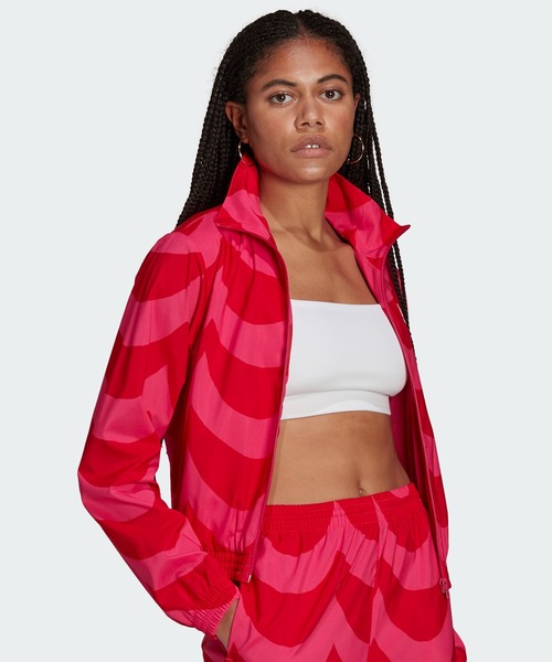 adidas(アディダス)の「マリメッコ ウーブン トラックジャケット / アディダスオリジナルス(ナイロンジャケット・レディース・ブラック×ホワイト/レッド・MEDIUM/SMALL/X-SMALL/LARGE/X-LARGE/XX-LARGE)」の3枚目の写真