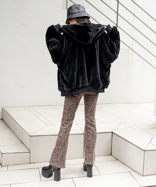 RASVOA(ラスボア)の「レオパードフレアパンツ(その他パンツ・レディース・グレー/ブラウン/ブラック/モカ・FREE)」の18枚目の写真