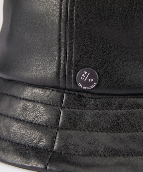 CPH（シーピーエイチ）の「【CPH / シープラスヘッドウェア】Synthetic Leather Bucket Hat(シンセティックレザー バケットハット)（ハット・メンズ・ブラック・FREE）」の13枚目の写真