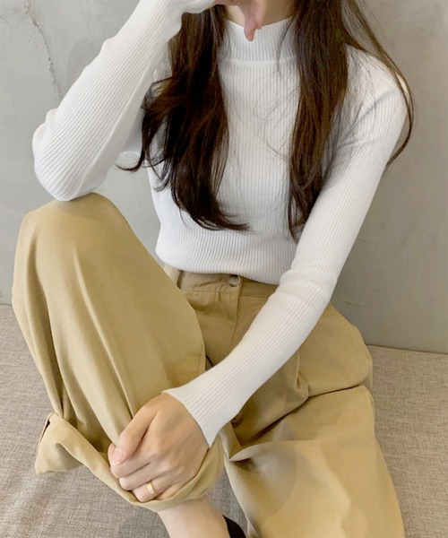 Felt-Maglietta（フェルトマリエッタ）の「ミニハイネックニット（ニット/セーター・レディース・ホワイト/ブラック・FREE）」の2枚目の写真