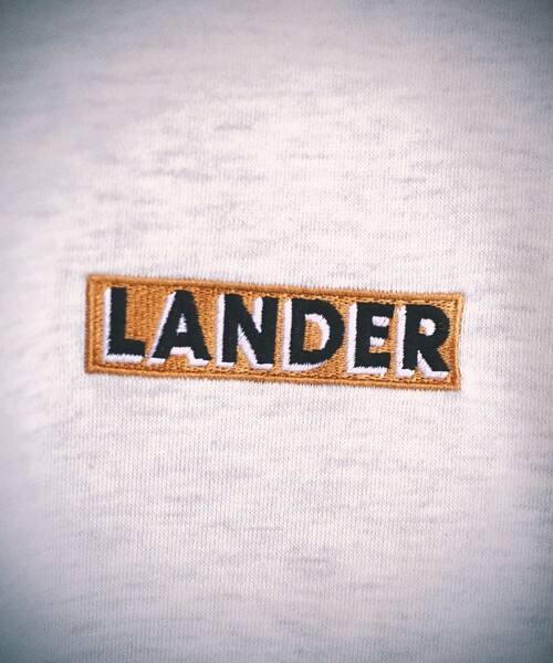 FREAK'S STORE（フリークスストア）の「WEB限定 LANDER×FREAK'S STORE/ランダー 別注 ビッグシルエット バックプリント クルーネックスウェット/刺繍（スウェット・メンズ・グレー/ダークグリーン・SMALL/MEDIUM/LARGE/X-LARGE）」の4枚目の写真