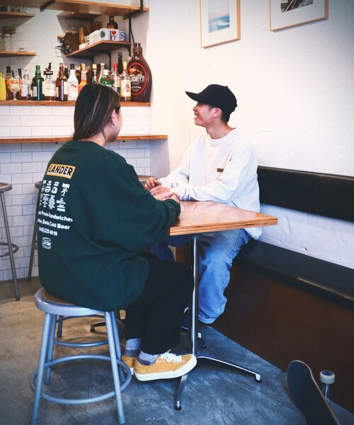 FREAK'S STORE（フリークスストア）の「WEB限定 LANDER×FREAK'S STORE/ランダー 別注 ビッグシルエット バックプリント クルーネックスウェット/刺繍（スウェット・メンズ・グレー/ダークグリーン・SMALL/MEDIUM/LARGE/X-LARGE）」の13枚目の写真