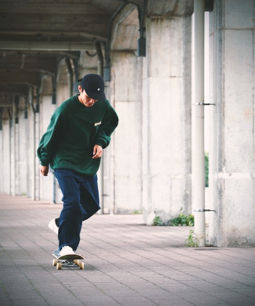 FREAK'S STORE（フリークスストア）の「WEB限定 LANDER×FREAK'S STORE/ランダー 別注 ビッグシルエット バックプリント クルーネックスウェット/刺繍（スウェット・メンズ・グレー/ダークグリーン・SMALL/MEDIUM/LARGE/X-LARGE）」の11枚目の写真