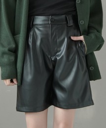 SPINNS | フェイクレザー タックハーフパンツ(その他パンツ)