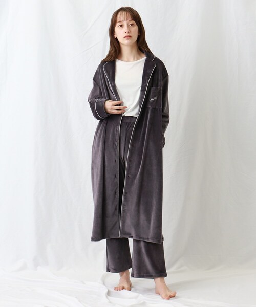 INDIVI（インディヴィ）の「◆【LIFE】ベロアパジャマワンピース（ルームワンピース・レディース・ライトグレー/ネイビー・38）」の15枚目の写真