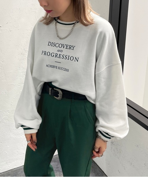 apres jour mignon(アプレジュールミニョン)の「ライン入りショートスウェット【ZOZOTOWN限定アイテム】(スウェット・レディース・グリーン/ブラック/オフホワイト/ナチュラル・X-LARGE/フリー)」の2枚目の写真