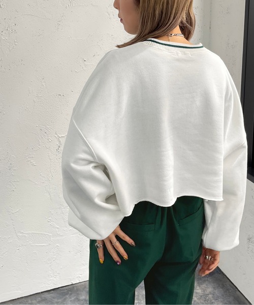 apres jour mignon(アプレジュールミニョン)の「ライン入りショートスウェット【ZOZOTOWN限定アイテム】(スウェット・レディース・グリーン/ブラック/オフホワイト/ナチュラル・X-LARGE/フリー)」の8枚目の写真