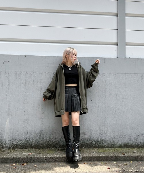 Figments（フィグメンツ）の「合皮プリーツミニスカート（スカート・レディース・ブラック・SMALL/MEDIUM）」の13枚目の写真