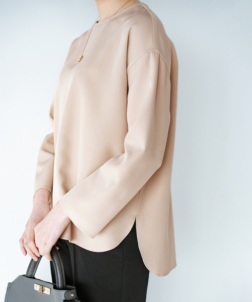 haco!(ハコ)の「ブラウスのきちんと感とTシャツの気軽さのいいとこ取りを実現した便利なシンプルTブラウス by que made me(シャツ/ブラウス・レディース・ホワイト/ベージュ/ミント・SMALL/MEDIUM/LARGE/X-LARGE)」の7枚目の写真