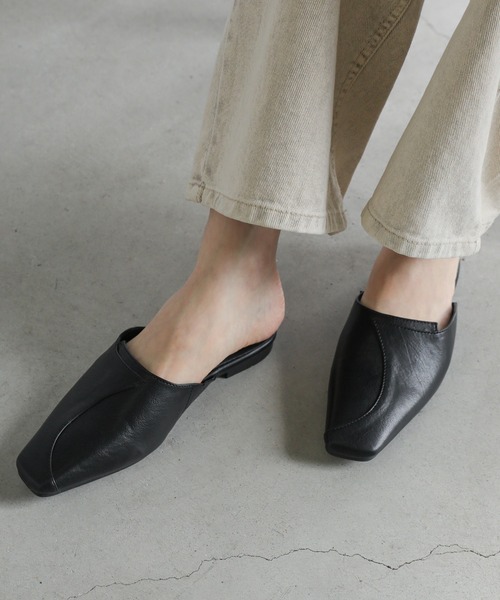 select MOCA（セレクトモカ）の「フェイクレザーカーブデザインバブーシュ（その他シューズ・レディース・ブラック/ブラウン/アイボリー・SMALL/MEDIUM/LARGE）」の3枚目の写真