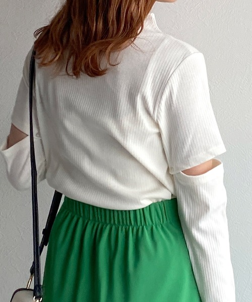 w closet（ダブルクローゼット）の「アームスリットウォーマープルオーバー（ニット/セーター・レディース・オフホワイト/グリーン/ブラック・FREE）」の7枚目の写真