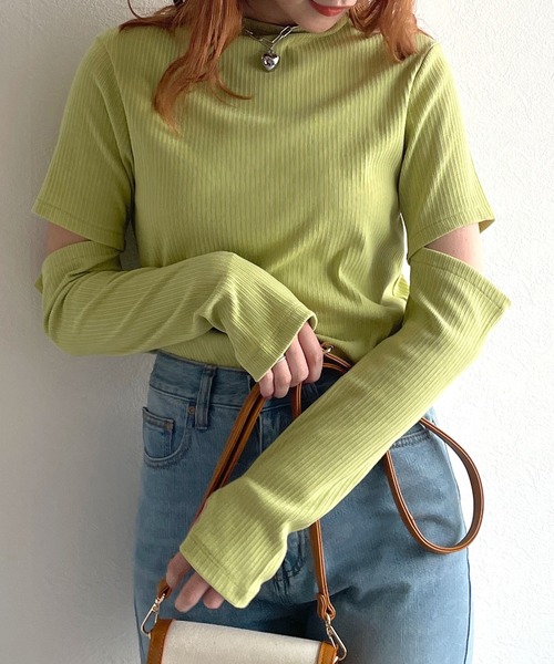 w closet（ダブルクローゼット）の「アームスリットウォーマープルオーバー（ニット/セーター・レディース・オフホワイト/グリーン/ブラック・FREE）」の15枚目の写真