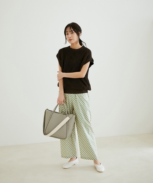 SALON adam et rope'(サロン アダム エ ロペ)の「リバティプリントイージーパンツ(その他パンツ・レディース・ブラック系その他2/オフホワイト/グリーン系その他/ブルー系その他/イエロー系その他4・FREE)」の12枚目の写真