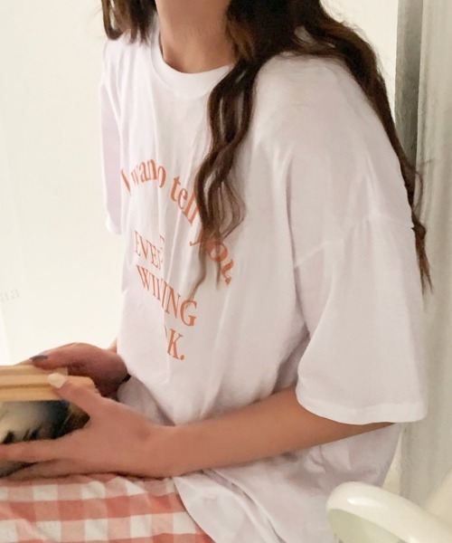 Dalfwin(ダールフィン)の「韓国ファッションEVERYTHINGレタリング半袖Tシャツ(Tシャツ/カットソー・レディース・ホワイト/グレー/クリーム・FREE)」の4枚目の写真