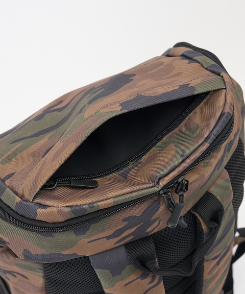 FORECAST(フォーキャスト)の「【FORECAST】アクティブバックパック35L シンプルリュックサック 通勤・通学 旅行 ジム アウトドア キャンプ 9121(バックパック/リュック・メンズ・ブラック/マルチ・FREE)」の16枚目の写真