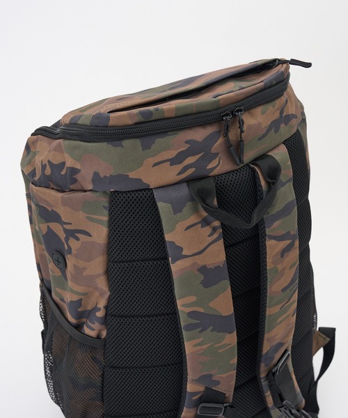 FORECAST(フォーキャスト)の「【FORECAST】アクティブバックパック35L シンプルリュックサック 通勤・通学 旅行 ジム アウトドア キャンプ 9121(バックパック/リュック・メンズ・ブラック/マルチ・FREE)」の15枚目の写真