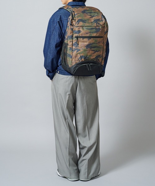 FORECAST(フォーキャスト)の「【FORECAST】アクティブバックパック35L シンプルリュックサック 通勤・通学 旅行 ジム アウトドア キャンプ 9121(バックパック/リュック・メンズ・ブラック/マルチ・FREE)」の19枚目の写真