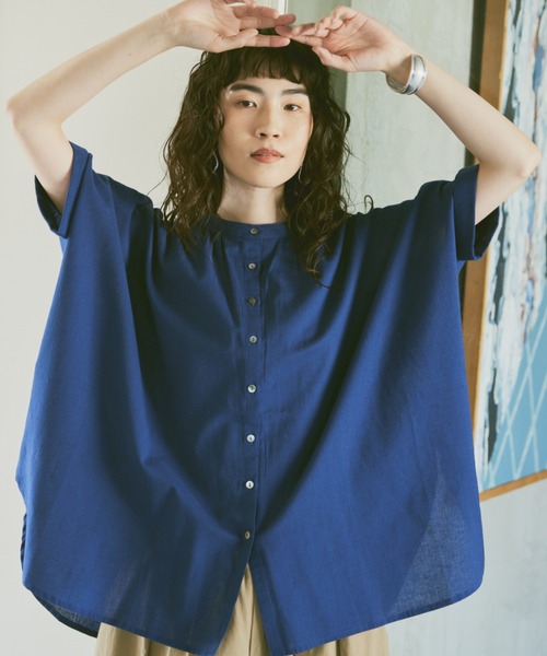 Libra Cue（リブラ キュー）の「バンドカラーボリュームブラウス（シャツ/ブラウス・レディース・ブラック/ナチュラル/グレー/グリーン/ブルー・FREE）」の5枚目の写真