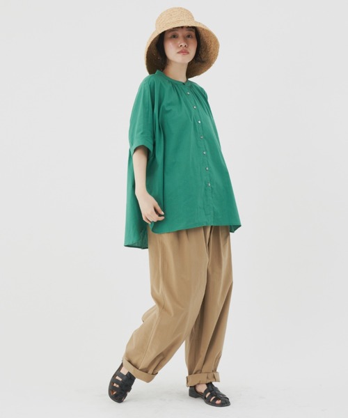 Libra Cue（リブラ キュー）の「バンドカラーボリュームブラウス（シャツ/ブラウス・レディース・ブラック/ナチュラル/グレー/グリーン/ブルー・FREE）」の9枚目の写真