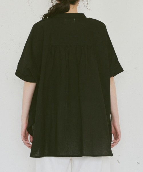 Libra Cue（リブラ キュー）の「バンドカラーボリュームブラウス（シャツ/ブラウス・レディース・ブラック/ナチュラル/グレー/グリーン/ブルー・FREE）」の22枚目の写真