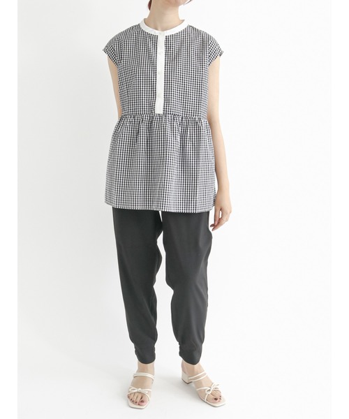 Te chichi TERRASSE（テチチテラス）の「バンドカラーチュニックブラウス（シャツ/ブラウス・レディース・オフホワイト/ブルー/ブラック・ﾌﾘ-）」の6枚目の写真