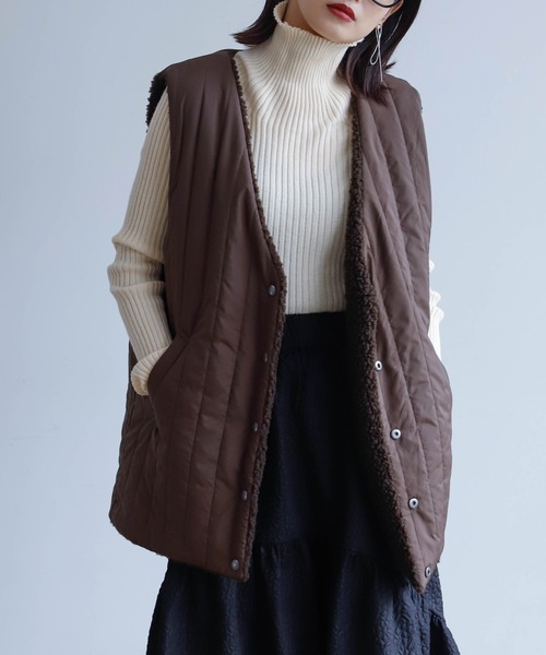 Birthday room（バースデイルーム）の「ボア×縦キルトリバーシブルベスト（ベスト・レディース・ブラウン/アイボリー/グレイッシュベージュ・FREE）」の15枚目の写真