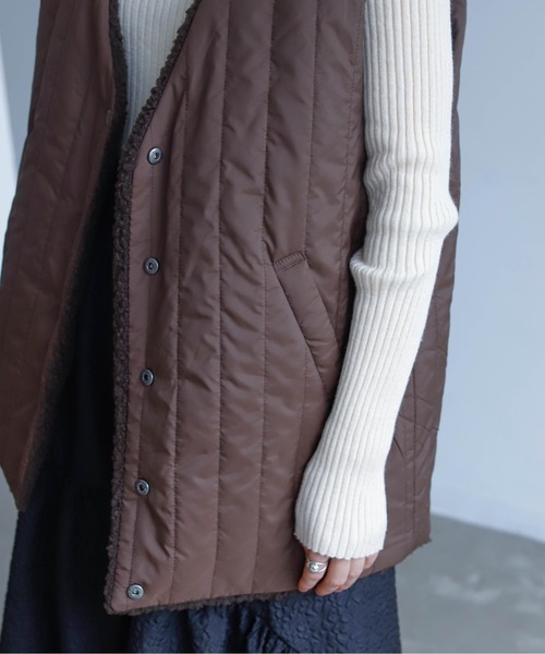 Birthday room（バースデイルーム）の「ボア×縦キルトリバーシブルベスト（ベスト・レディース・ブラウン/アイボリー/グレイッシュベージュ・FREE）」の19枚目の写真