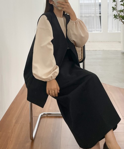 Louere（ルエレ）の「ギャザーボリュームスリーブブラウス（シャツ/ブラウス・レディース・クリーム/ブラック/モカ/ホワイト/チャコール/ブラウン・SMALL/LARGE/MEDIUM）」の12枚目の写真