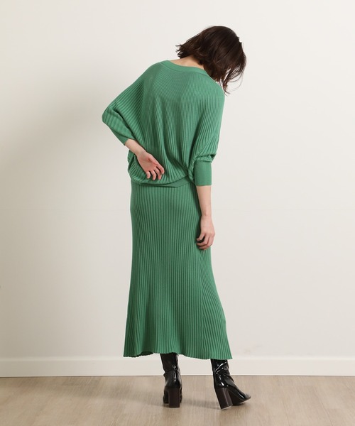 INED（イネド）の「ホールガーメント(R)ニットフレアスカート《Cuoo》（スカート・レディース・グリーン/カーキ/ストライプ・7号/9号）」の7枚目の写真