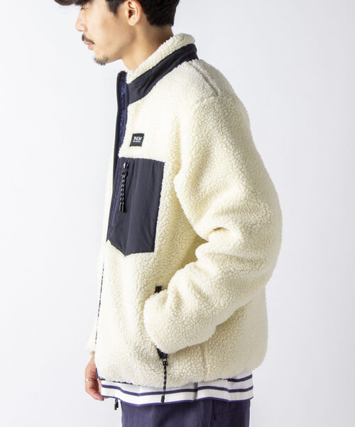 TAION(タイオン)の「【TAION/タイオン】ダウン×ボア リバーシブル スタンドカラージャケット TAION-R102MB(ブルゾン・メンズ・ブラック/ネイビー/グレー/オリーブ/ダークネイビー/ベージュ・M/L/XL/XXL)」の5枚目の写真