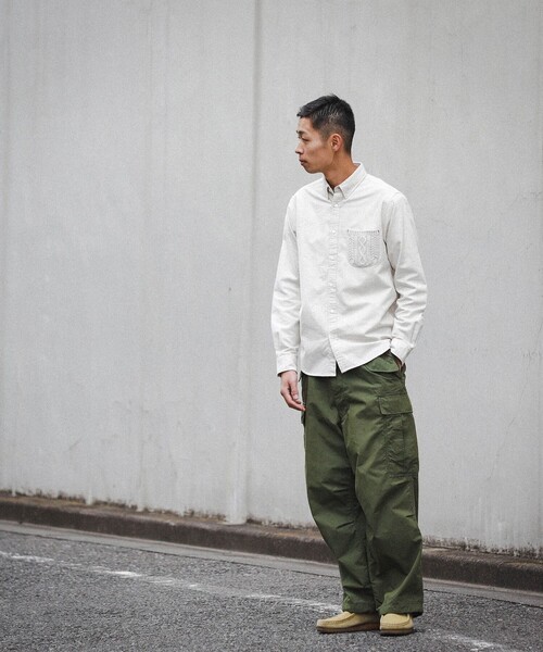 BEAMS（ビームス）の「BEAMS / ケーブルニットポケット ミニボタンダウン シャツ（シャツ/ブラウス・メンズ・ネイビー/オフホワイト・XL/S/L/M）」の6枚目の写真