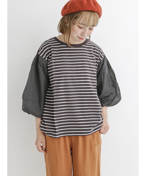 Samansa Mos2(サマンサ モスモス)の「バルーンスリーブ切替カットソー(Tシャツ/カットソー・レディース・ブラック/ネイビー/オフホワイト/チャコール・フリ-)」の3枚目の写真