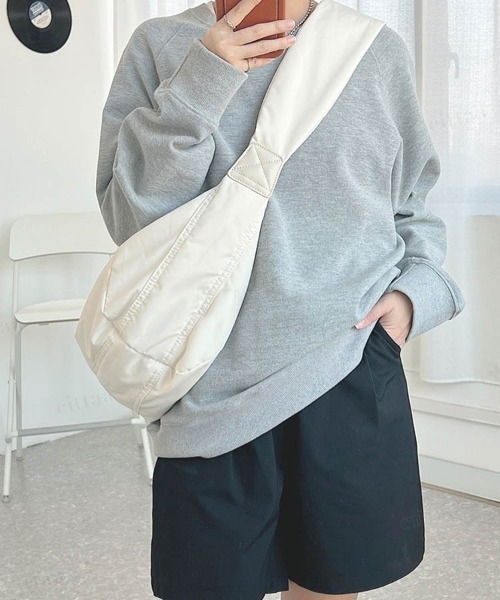 Dalfwin（ダールフィン）の「ななめがけワイドベルトショルダーボディバッグ（ショルダーバッグ・レディース・ホワイト/ブラック・ONE SIZE）」の6枚目の写真