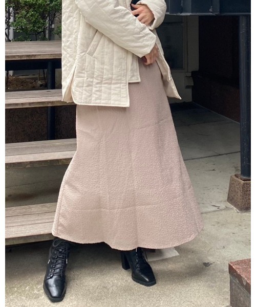 LiSeek（リシーク）の「【LiSeeK】花柄エンボススカート（スカート・レディース・ブラック/ベージュ/カーキ・FREE）」の3枚目の写真