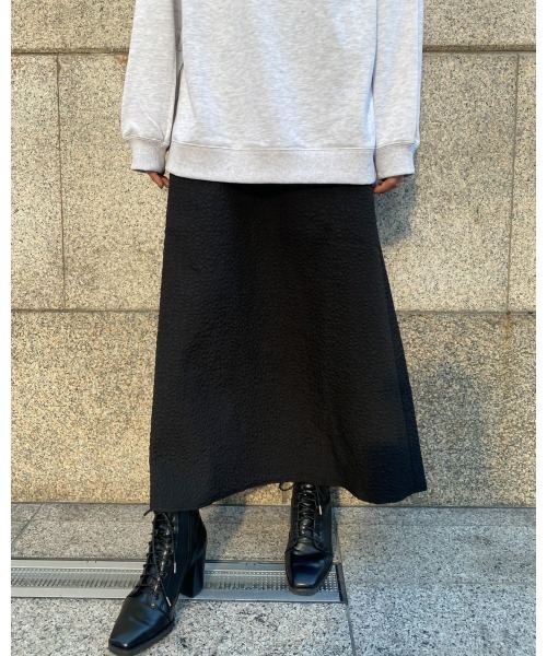 LiSeek（リシーク）の「【LiSeeK】花柄エンボススカート（スカート・レディース・ブラック/ベージュ/カーキ・FREE）」の7枚目の写真