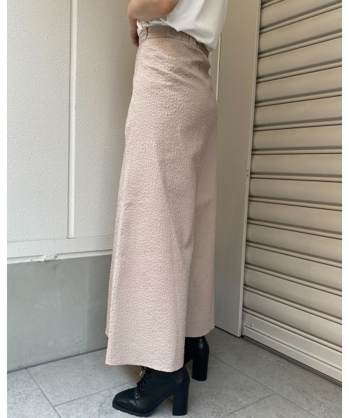 LiSeek（リシーク）の「【LiSeeK】花柄エンボススカート（スカート・レディース・ブラック/ベージュ/カーキ・FREE）」の9枚目の写真