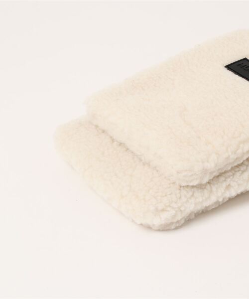HUNTER（ハンター）の「WANDERER SHERPA PHONE POUCH（ボディバッグ/ウエストポーチ・レディース・ブラック/オフホワイト・ONE SIZE）」の4枚目の写真