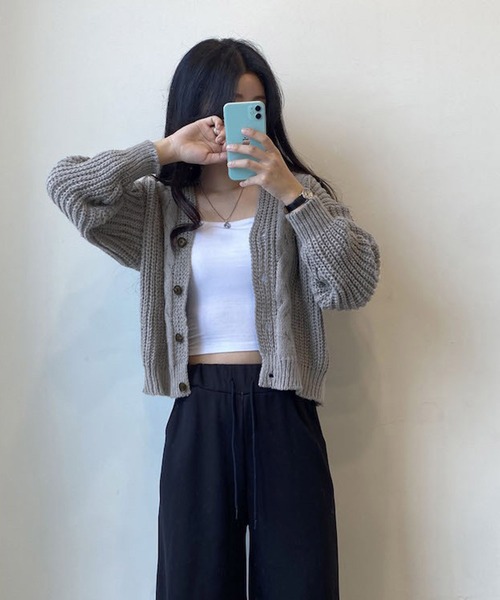 Chaco closet（チャコ クローゼット）の「ケーブルニットボリュームカーディガン（カーディガン/ボレロ・レディース・グレー/ホワイト/ピンク・FREE）」の14枚目の写真