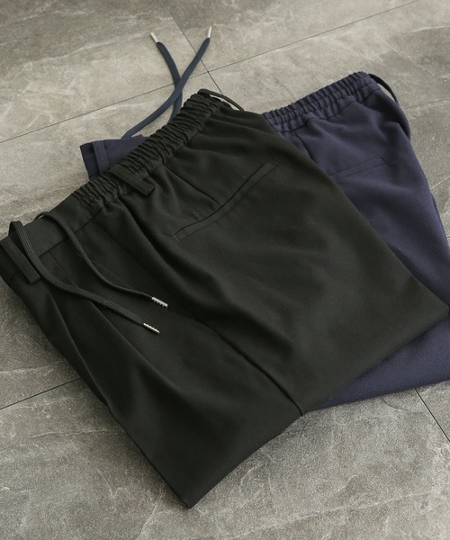 SENSE OF PLACE by URBAN RESEARCH（センスオブプレイスバイアーバンリサーチ）の「『UR TECH』テーパードスラックス（スラックス・メンズ・ネイビー/ブラック・LARGE/MEDIUM）」の2枚目の写真