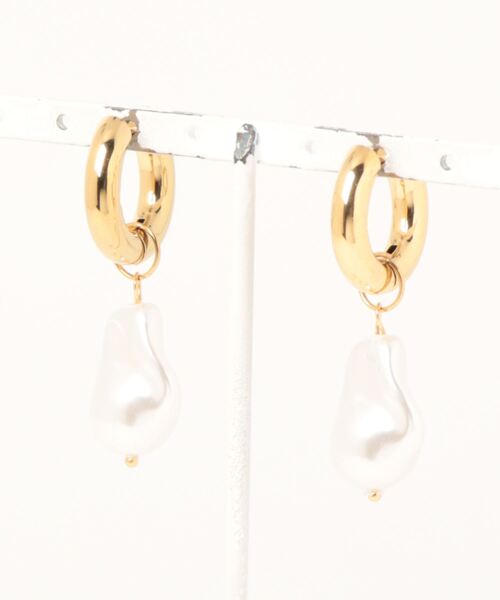 VitaFelice（ヴィータフェリーチェ）の「パールモチーフピアス（ピアス（両耳用）・レディース・ゴールド・FREE）」の3枚目の写真