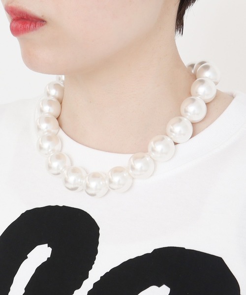 I am I in fact...（アイアムアイインファクト）の「PING PONG　pearl　ネックレス（ネックレス・レディース・ホワイト・FREE）」の3枚目の写真