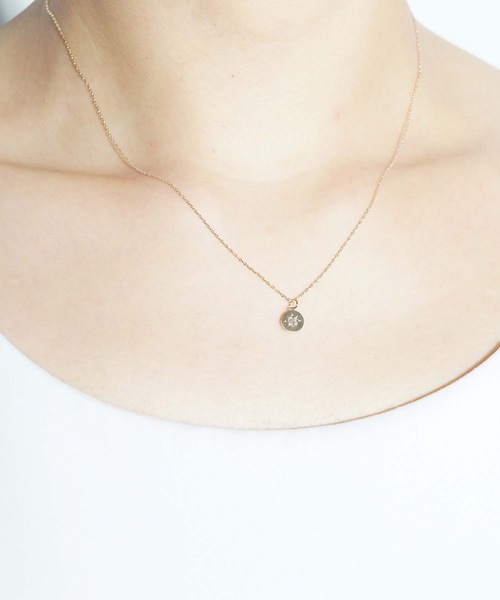 Enasoluna(エナソルーナ)の「enasoluna In the sun necklace(K10)(ネックレス・レディース・ゴールド・FREE)」の3枚目の写真