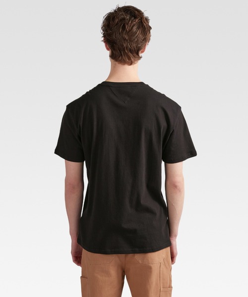 tommy jeans(トミー ジーンズ)の「【オンライン限定】シグネチャーロゴTシャツ(Tシャツ/カットソー・メンズ・ブラック/グレー/レッド/ホワイト/ブルー・SMALL/MEDIUM/LARGE/X-LARGE/XX-LARGE)」の7枚目の写真