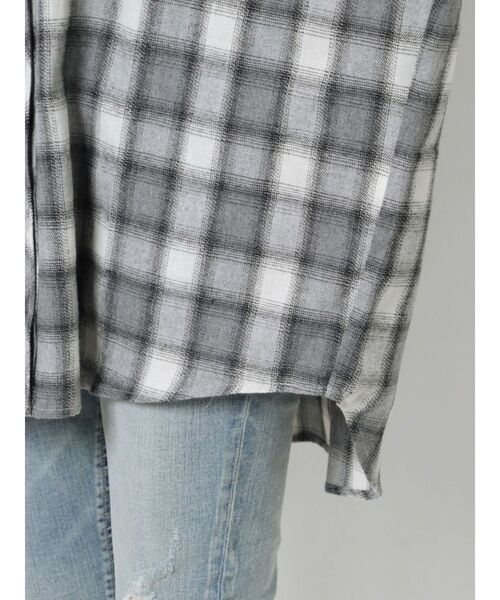 GYDA（ジェイダ）の「ombre check SH（シャツ/ブラウス・レディース・グレー/ネイビー・FREE）」の7枚目の写真