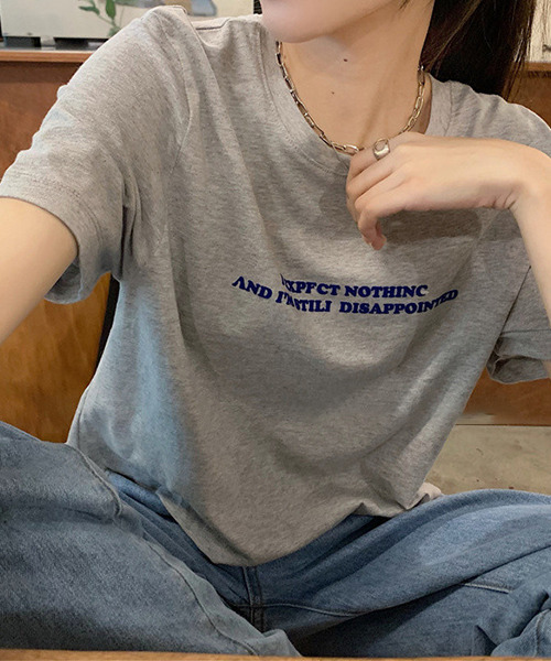 c.u.l（シーユーエル）の「ロゴプリント クロップド丈Tシャツ culw411（Tシャツ/カットソー・レディース・グレー/ホワイト・L/M/XL）」の15枚目の写真