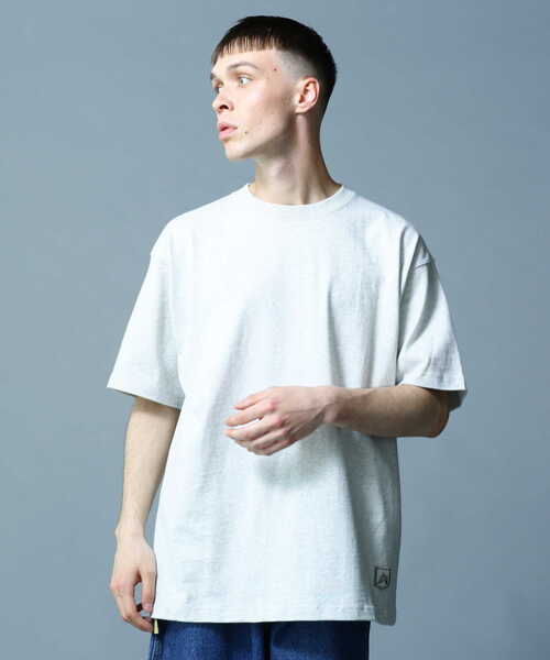 AVIREX（アヴィレックス）の「LITTLE A T-SHIRT / リトル A 半袖 Tシャツ / AVIREX / アヴィレックス（Tシャツ/カットソー・メンズ・グリーン/グレー系その他3/ブルー系その他5/ピンク系その他4/ブラウン/イエロー/ブラック/ホワイト・XL/M/L/2XL）」の10枚目の写真