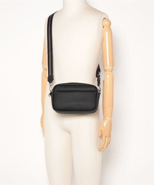 Miscere（ミスケーレ）の「◇ ラインベルトスクエアショルダーバッグ GLBG-003（ショルダーバッグ・レディース・アイボリー/ブラック・FREE）」の6枚目の写真